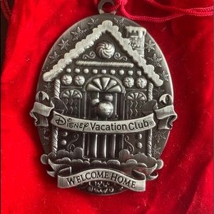 🎉HP🎉2012 Disney's Collectible Pewter Ornament
